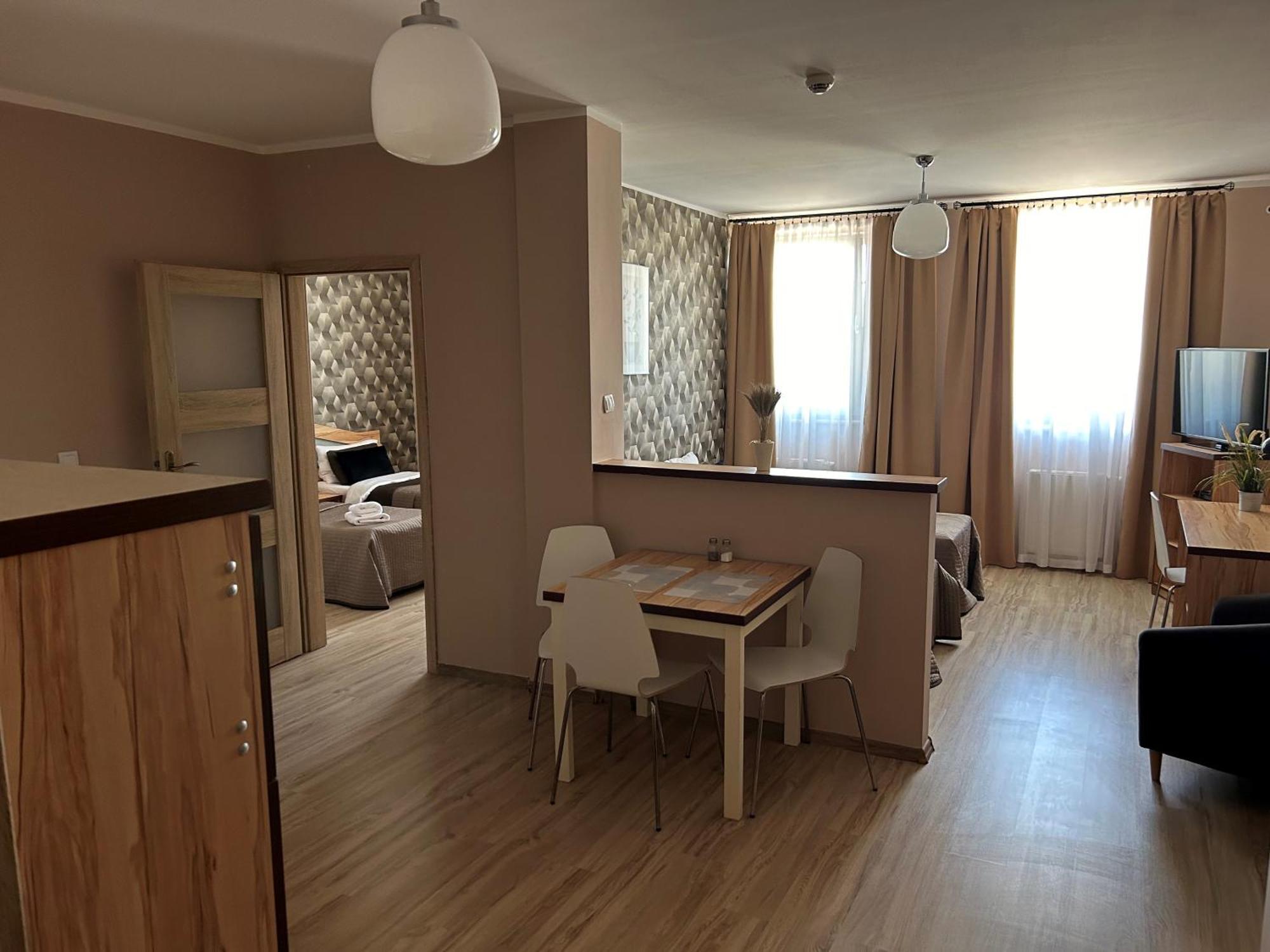 H-T-L Apartamenty Junior ノバ・スル エクステリア 写真